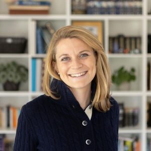 Image of Emma Innes, the post-writer, who describes her emetophobia journey.